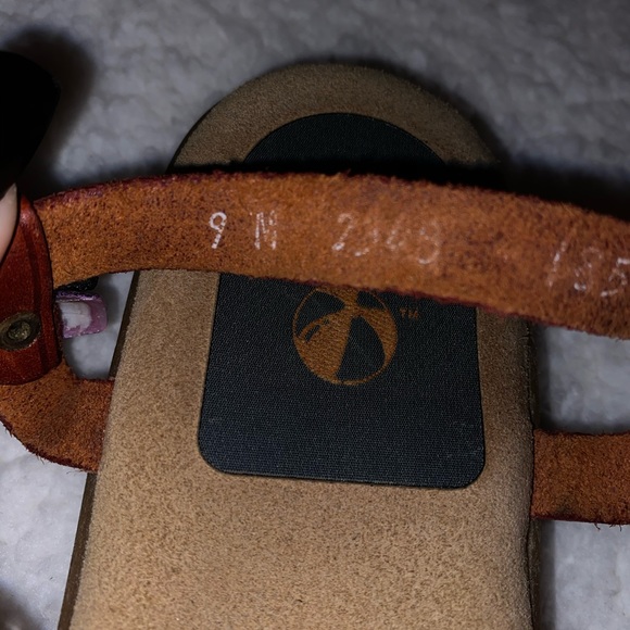 Sunjuns  Sandals SOLD!!!!!! - Picture 3 of 7